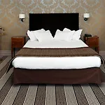 Mercure Centre Chateau Perrache מלון