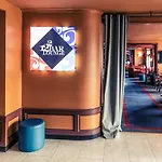 Mercure Centre Chateau Perrache מלון 4*