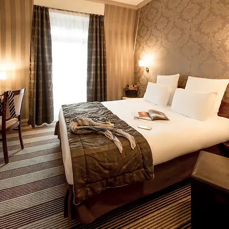Mercure Centre Chateau Perrache 4*