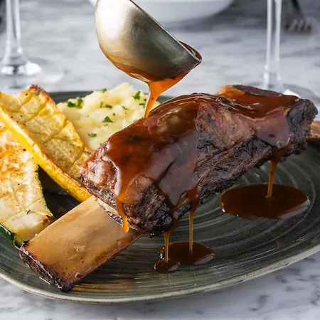 Mercure Centre Chateau Perrache 4*