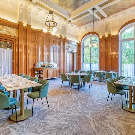 Mercure Centre Chateau Perrache 4*