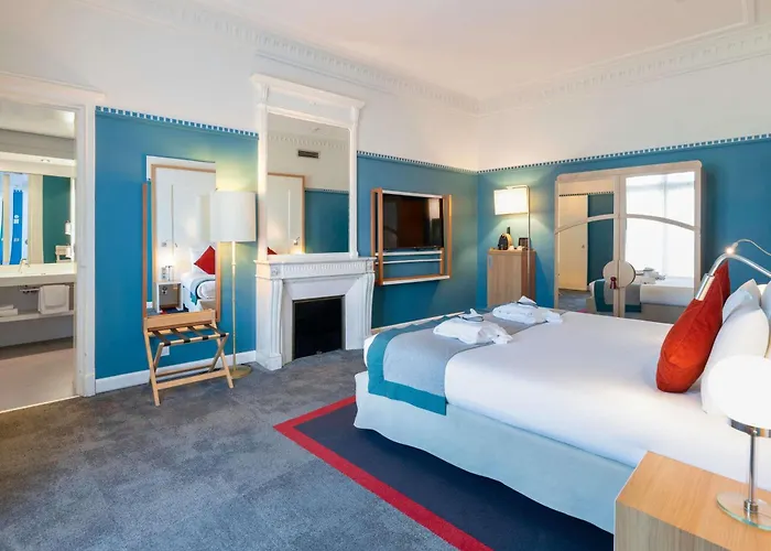 Mercure Centre Chateau Perrache 4*