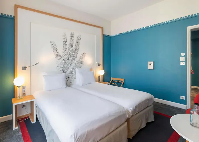 Hotel Mercure Centre Chateau Perrache 4*