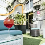 Hotel Mercure Centre Chateau Perrache 4*