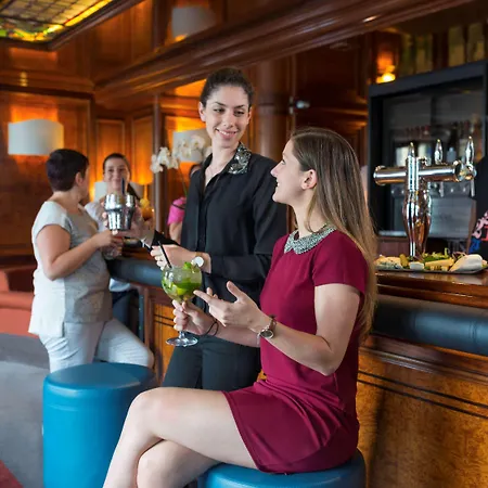Mercure Centre Chateau Perrache Hotell 4*