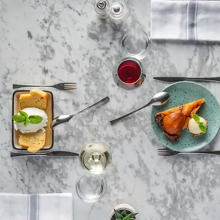 Hotel Mercure Centre Château Perrache