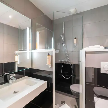 Hotel Mercure Centre Chateau Perrache 4*