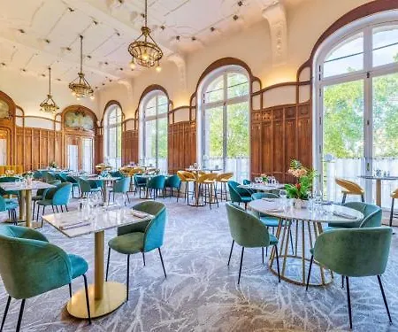 Hotel Mercure Centre Chateau Perrache 4*